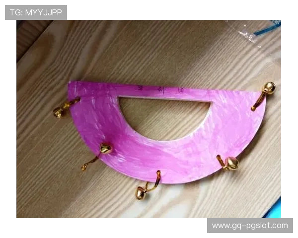 爸爸当家摇铃铛游戏激烈上演最终谁能笑到最后赢得胜利